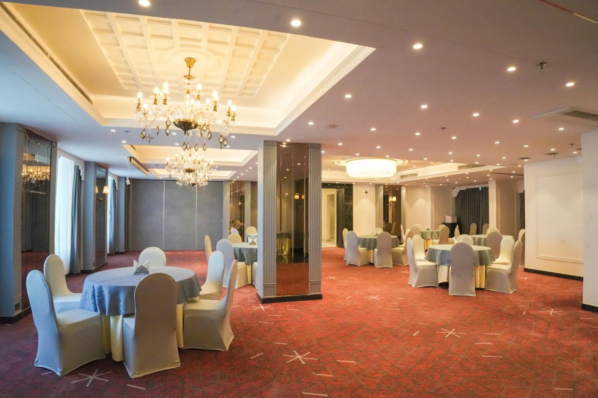 Hotel Soot Калькутта Экстерьер фото